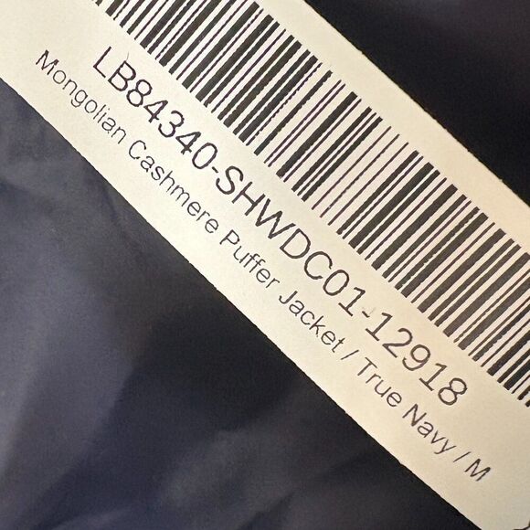 NWT Quince Mongolian Cashmere Puffer Jacket Men’s Medium True Navy $499 - Picture 12 of 13